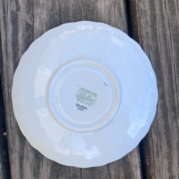 VINTAGE SHELLEY FINE BONE CHINA VIOLETS SAUCER - Picture 5 of 5